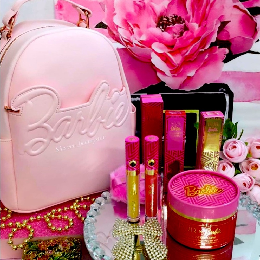 COPY - COPY - Beautiful pink loungefly Barbie backpack